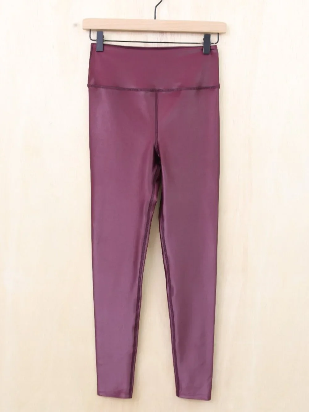 NWOT Noli Liquid Legging‎ in Dark Cherry Small - Picture 2 of 4